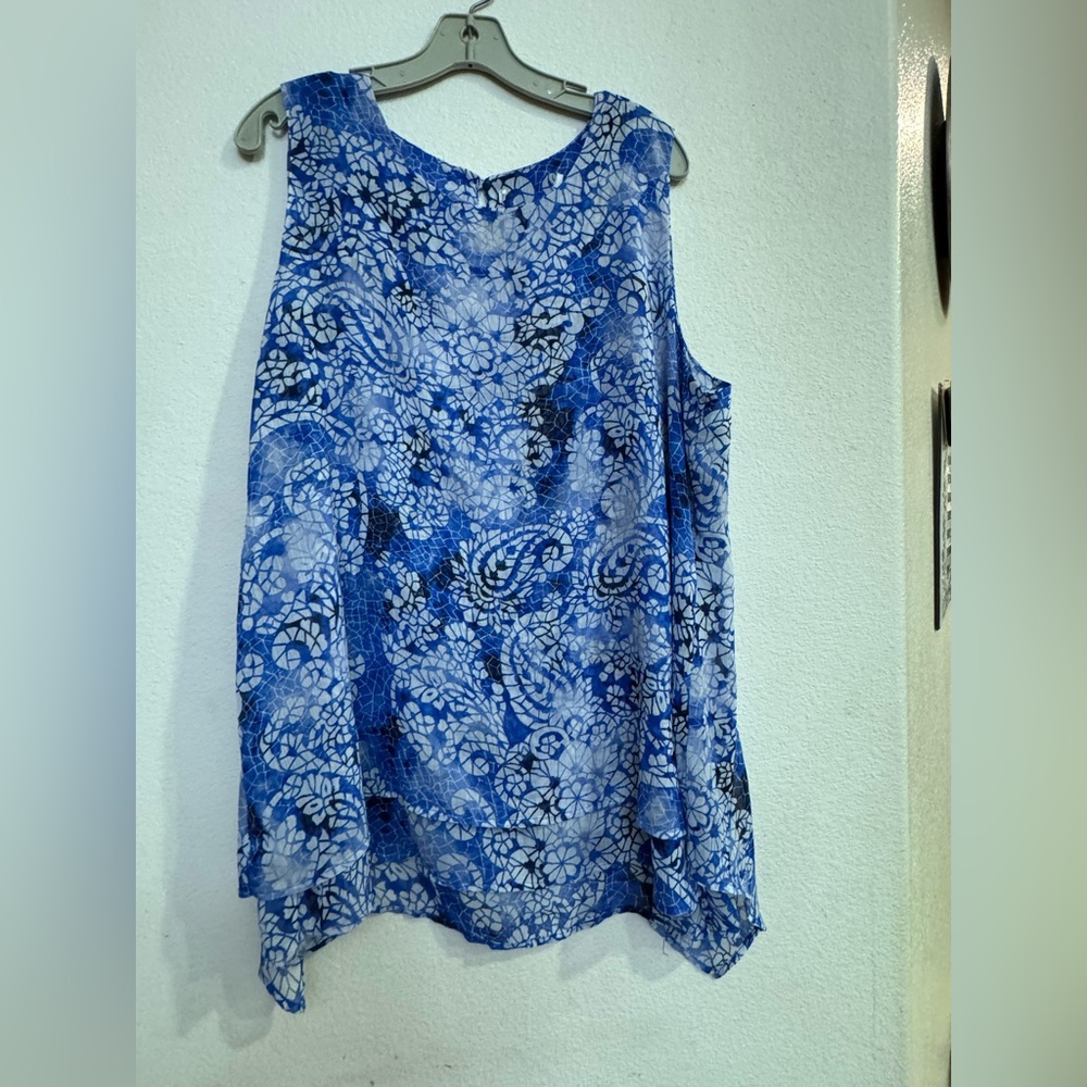 Blue Floral Sleeveless Women's Top